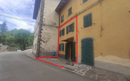 Fiumalbo Loc. I Ronchi Porzione di Fabbricato Trilocale