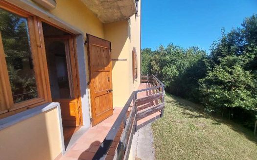 Faidello Trilocale Piano Terra con Terrazza Abitabile