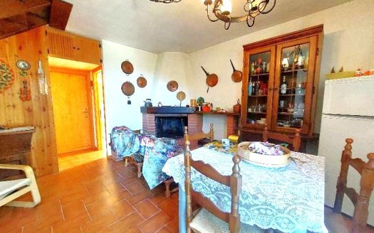 Abetone Loc. Doganaccia Trilocale con Ampia Soffitta