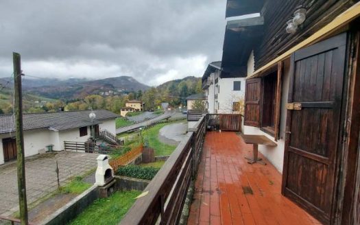 Fiumalbo Dogana Nuova Appartamento con Giardino