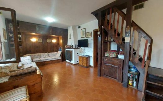 Fiumalbo Dogana Nuova Appartamento con Giardino