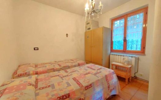 Dogana Nuova Trilocale con Camino e Terrazzo