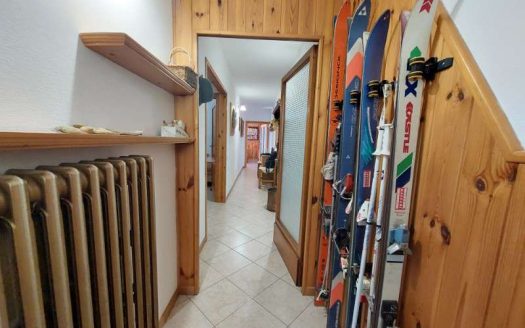 Cutigliano Trilocale Piano Terra con Resede