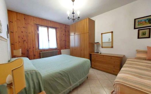 Cutigliano Trilocale Piano Terra con Resede