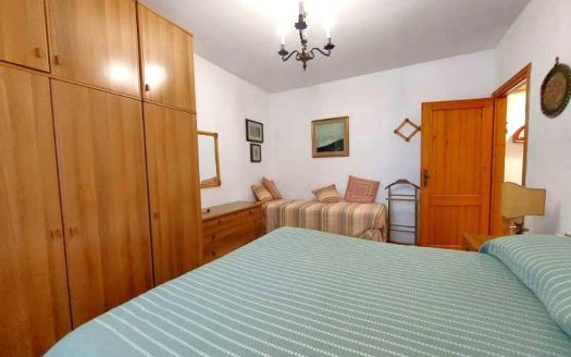 Cutigliano Trilocale Piano Terra con Resede