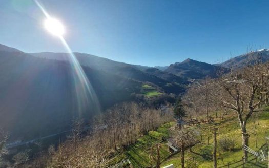 Cutigliano Trilocale Piano Terra con Resede