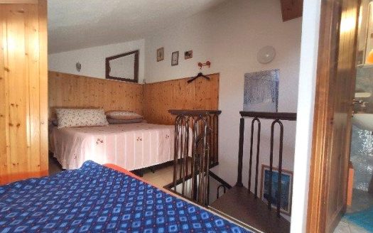 Pian di Novello Appartamento con Caminetto e Doppi Servizi