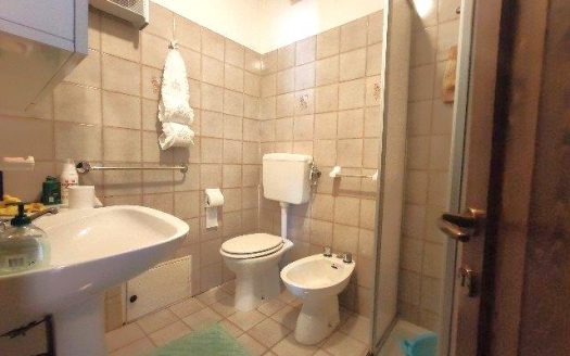 Pian di Novello Appartamento con Caminetto e Doppi Servizi