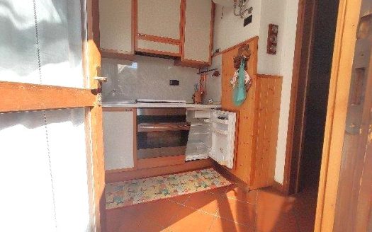 Pian di Novello Appartamento con Caminetto e Doppi Servizi