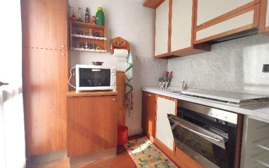 Pian di Novello Appartamento con Caminetto e Doppi Servizi