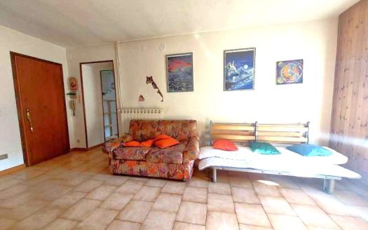 Fiumalbo Bilocale con Caminetto comodo al Centro