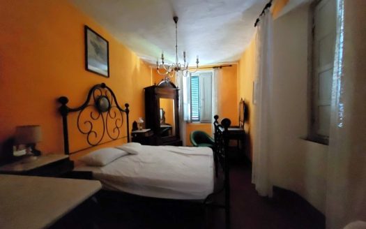 Cutigliano Centro Porzione di Fabbricato libero su tre lati